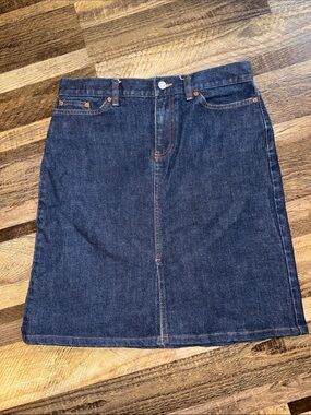 GAP Dark Blue Denim Skirt with Front Seam